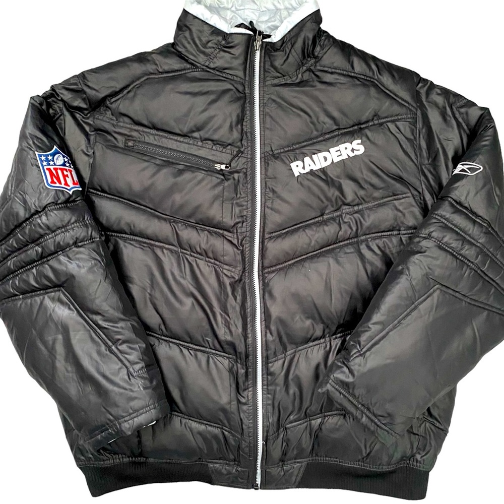 RAIDERS Vintage Reebok Jacket - Premium preloved-Neck tag reads Large size.